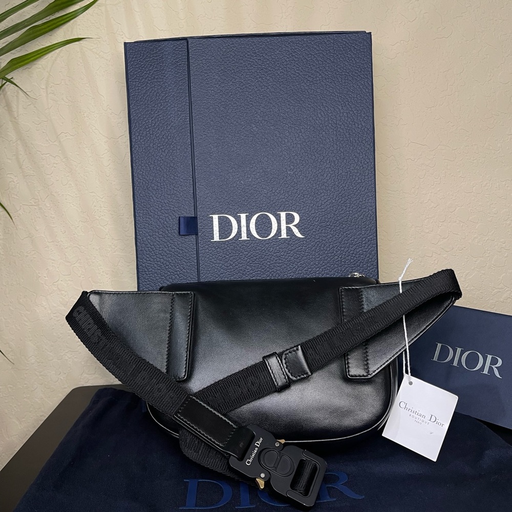 Dior crossbody - Picture 2 of 3